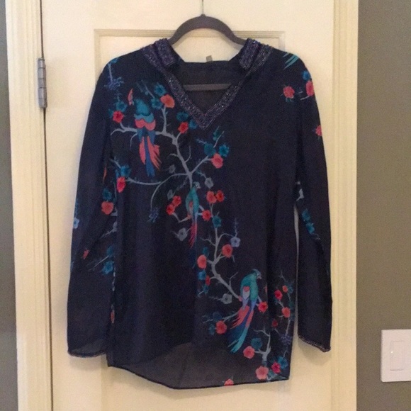NWOT top. Size S - Picture 1 of 6